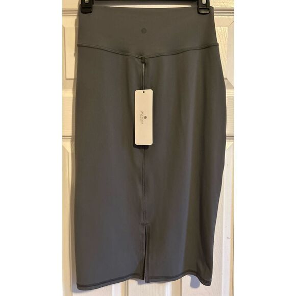 CRZ Yoga Skirt Size Medium - Picture 2 of 4